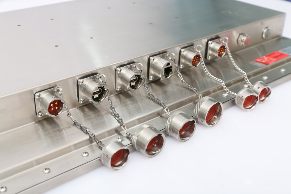 21-inch-waterproof-industrial-panel-pc-io-diagram